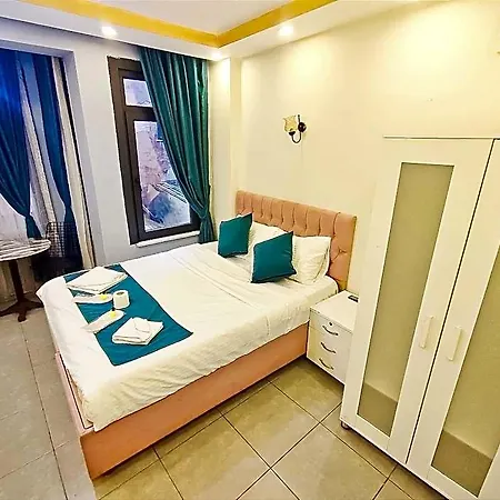 Galata Zade 2*